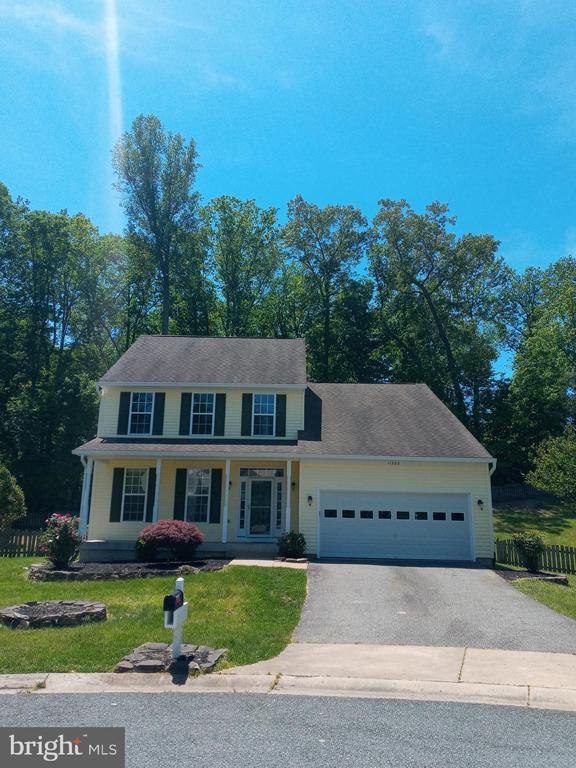 property at 11302 Currituck Ct