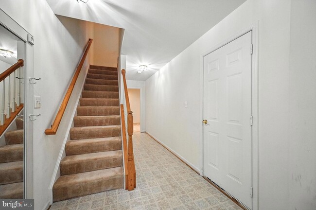 6949 Banchory Ct in Alexandria, VA - Building Photo - Building Photo
