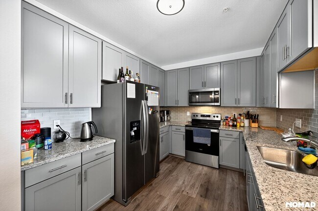 15700 E Jamison Dr in Englewood, CO - Foto de edificio - Building Photo