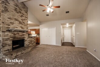 2702 Forestbrook Dr in Spring, TX - Foto de edificio - Building Photo