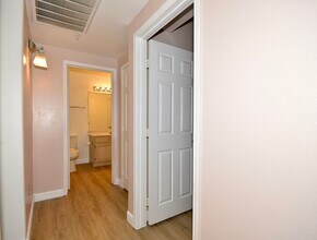 7189 S Durango Dr in Las Vegas, NV - Building Photo - Building Photo