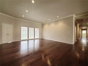 5604 NW 106th St in Oklahoma City, OK - Building Photo - Building Photo