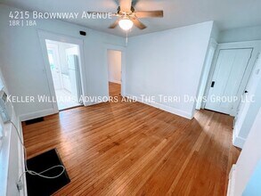 4215 Brownway Ave, Unit 1 in Cincinnati, OH - Building Photo - Building Photo