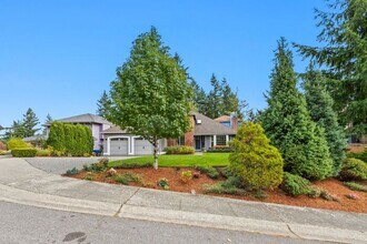 12644 SE 79th Ct in Newcastle, WA - Building Photo - Building Photo