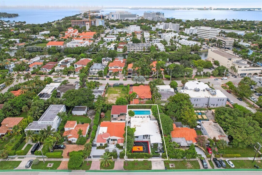 3758 Prairie Ave in Miami Beach, FL - Building Photo