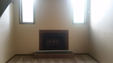 2201 Harvard Rd in Lawrence, KS - Building Photo - Building Photo