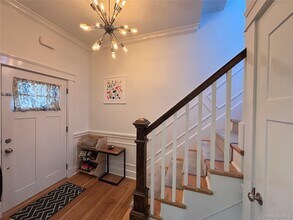 27 Livingston Ave in White Plains, NY - Building Photo - Building Photo