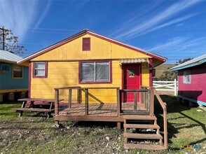 176 GBRV Lp in Canyon Lake, TX - Building Photo - Building Photo