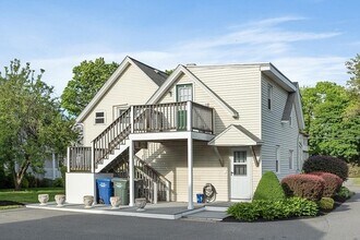 91 Union St, Unit Unit #1 in Leominster, MA - Building Photo - Building Photo