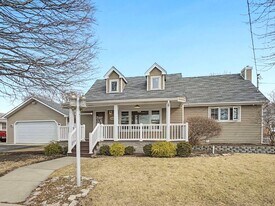 8621 Natchez Ave in Burbank, IL - Building Photo