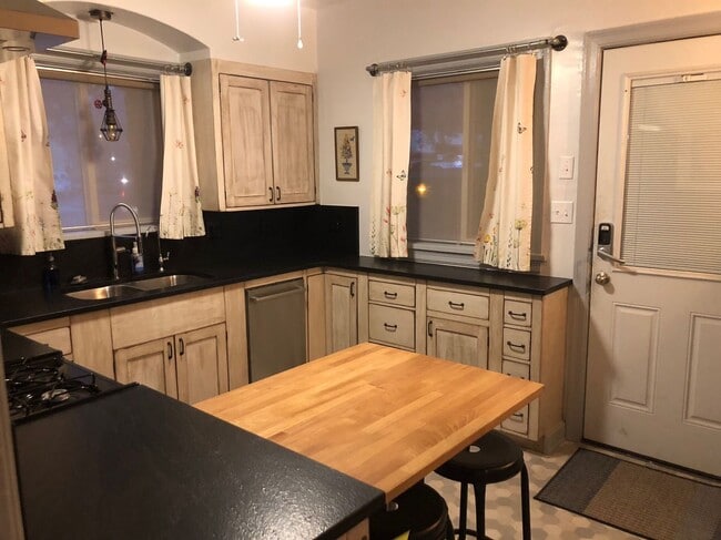 19-29 500 N in Provo, UT - Building Photo - Building Photo