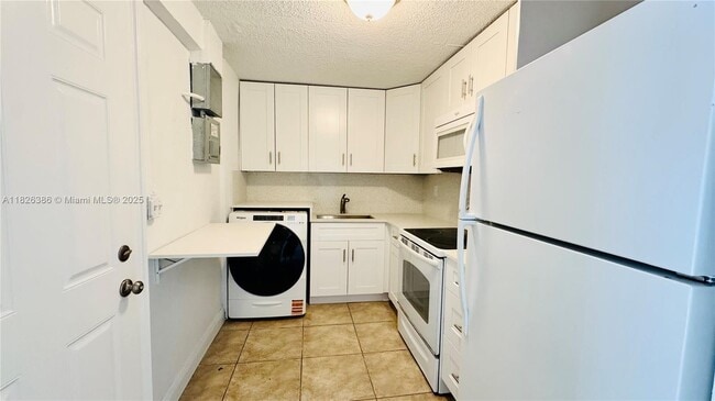 531 SW 38th Terrace in Fort Lauderdale, FL - Building Photo - Building Photo