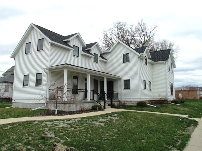 201 5th Ave in Sterling, IL - Building Photo - Building Photo