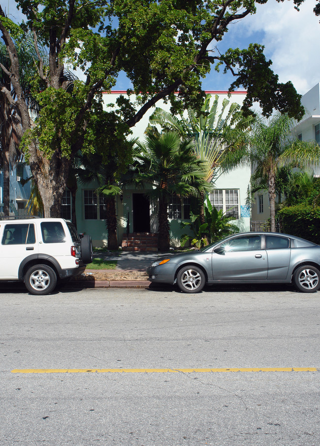 744 Jefferson Ave in Miami Beach, FL - Foto de edificio - Building Photo