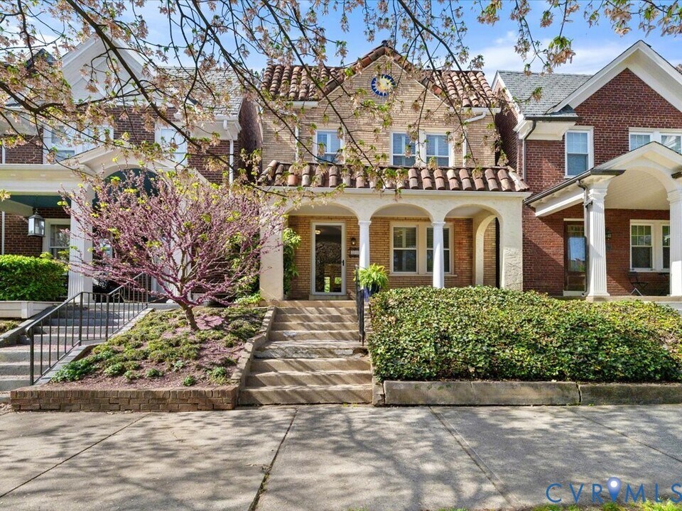 3319 W Grace St in Richmond, VA - Building Photo
