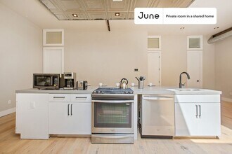 Room in Shared 6.0 bed/4 bath home in Brooklyn, NY - Foto de edificio - Building Photo
