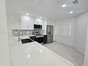 3422 Deer Creek Palladian Cir in Deerfield Beach, FL - Building Photo - Building Photo