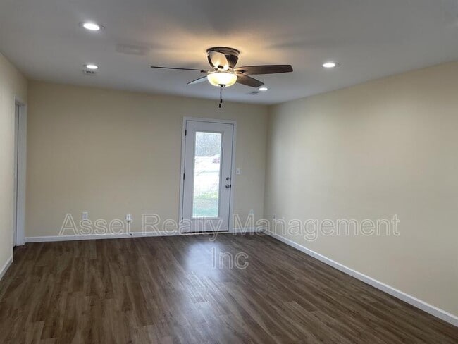 923 Warrior Hill Dr in Louisville, TN - Building Photo - Building Photo