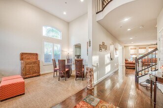 10509 N Sierra Vista Ave in Fresno, CA - Building Photo - Building Photo