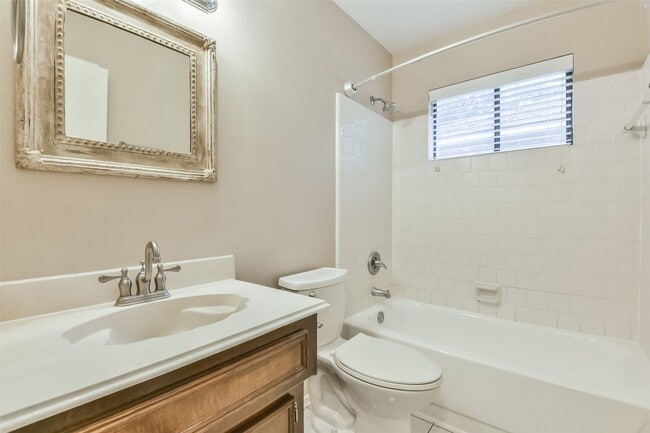 property at 20 Tulip Hill Ct