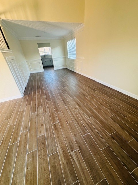 property at 2007 Bridge Cross Ln