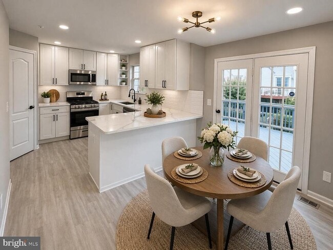 9016 Lake Largo Dr in Upper Marlboro, MD - Building Photo - Building Photo