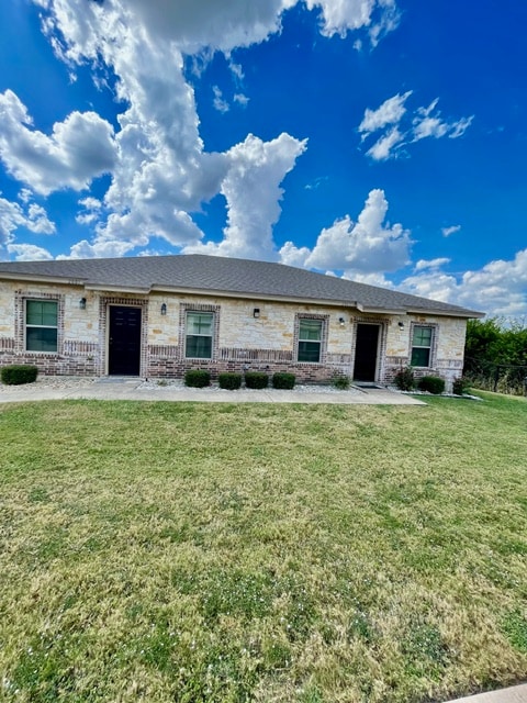 property at 2001 Kirby Lee St