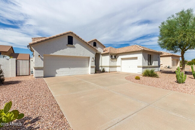 2936 E Hazeltine Way in Chandler, AZ - Building Photo - Building Photo