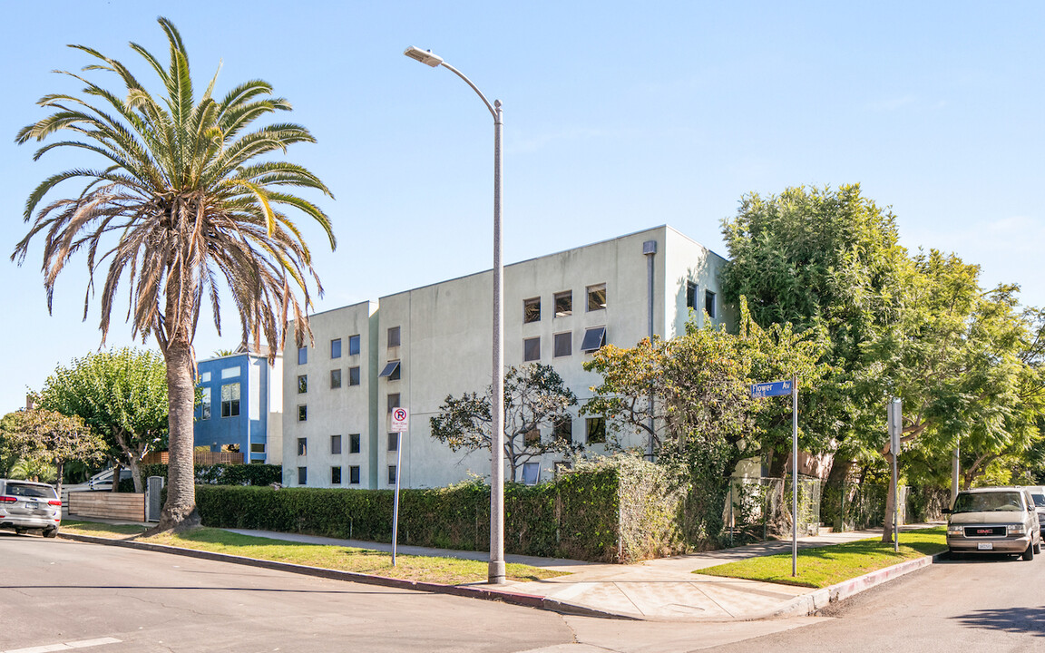 600 Flower Ave in Venice, CA - Building Photo