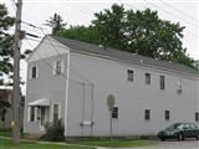 319 N Jackson St in Crown Point, IN - Building Photo