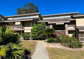 4036 Abbey Ct, Unit B in Haines City, FL - Building Photo