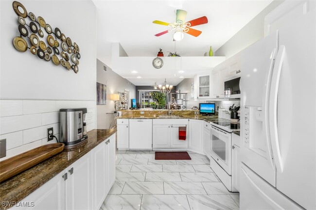 2365 Bayou Ln in Naples, FL - Building Photo - Building Photo