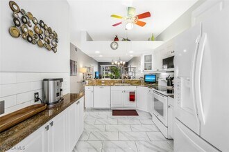 2365 Bayou Ln in Naples, FL - Building Photo - Building Photo