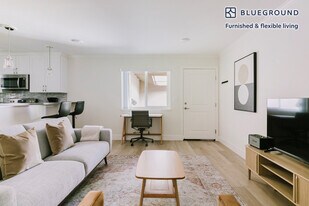 854 Jordan Ave in Los Altos, CA - Building Photo