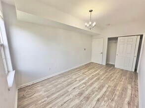 197 Van Horne St in Jersey City, NJ - Building Photo - Building Photo