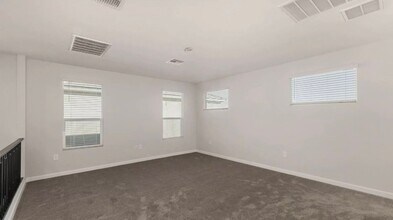 10250 W Adam Ave in Peoria, AZ - Building Photo - Building Photo
