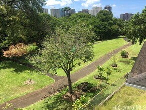 1743 Huli St in Honolulu, HI - Building Photo - Building Photo