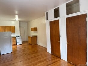 49 Congers Rd in New City, NY - Building Photo - Building Photo