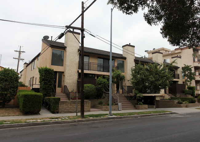 11574 Iowa Ave in Los Angeles, CA - Building Photo - Building Photo