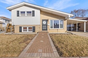 31 52nd Ave in Bellwood, IL - Building Photo