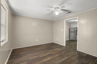 1702 Mineral Wells Hwy in Weatherford, TX - Building Photo - Building Photo