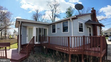 4419 Renn St in Rockville, MD - Building Photo - Building Photo