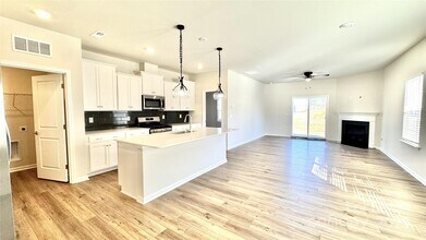 1627 Swallow Tail Dr in Belmont, NC - Building Photo - Building Photo