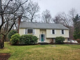 6 Fox Hill Rd in Ashland, MA - Building Photo