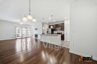 4304 Cattail Ln in Virginia Beach, VA - Building Photo - Building Photo