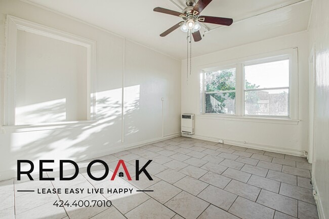 property at 1000 S Grand View St