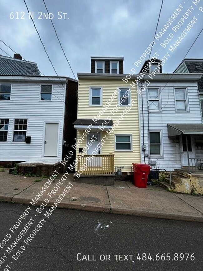 property at 612 N 2nd St