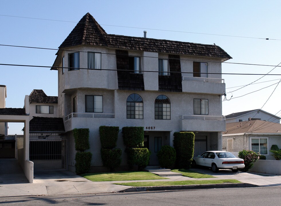 4057 W 130th St in Hawthorne, CA - Building Photo