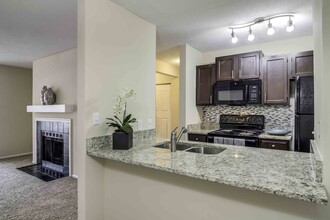 Wood Pointe Apartment Homes in Marietta, GA - Building Photo - Building Photo