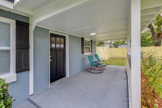 105 Maple St in Bloomingdale, GA - Building Photo - Building Photo